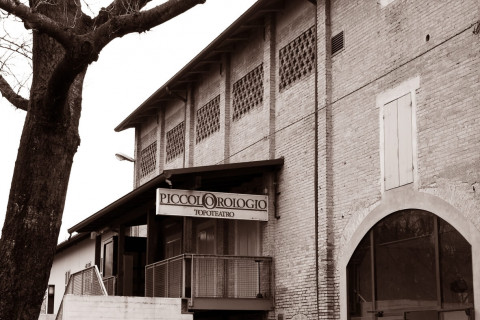 Teatro_piccolo_orologio